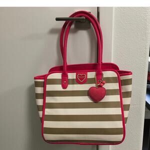 New Betsey Johnson Pink Tan White Stripped Shoulder Handle Heart Purse Handbag